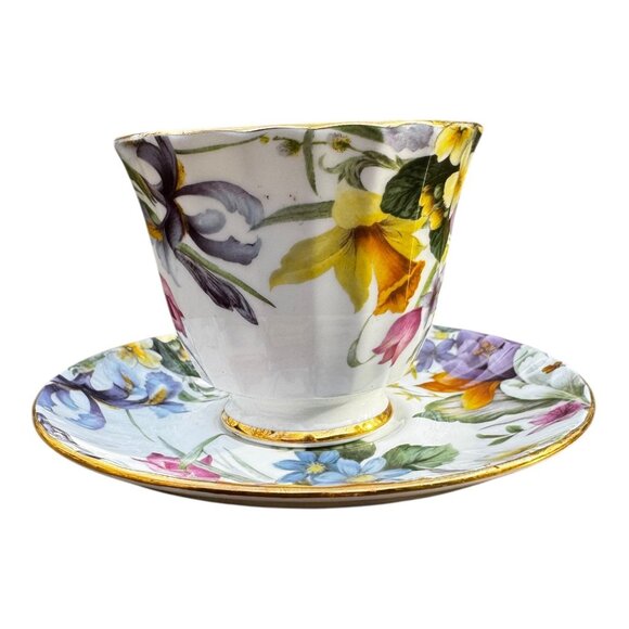 Duchess Fine Bone China Floral Teacup & Saucer Set Gold Trim Made In England Vtg - Picture 3 of 14